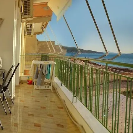 Apartment Step To The Sea Fast Wifi Double Ac